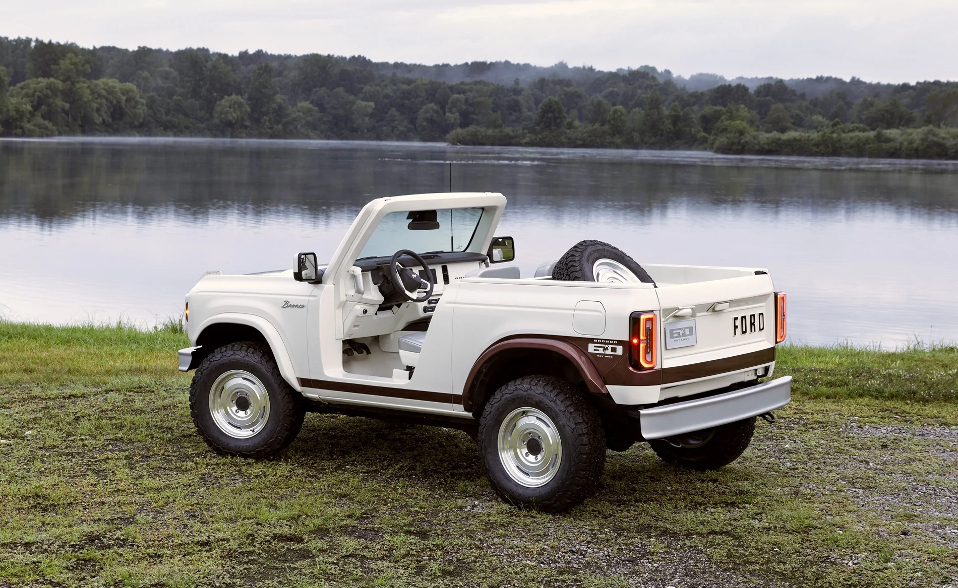 Ford Bronco One-Off Bronco and Bronco Sport Silver Lake Dunes Project Vehicles 1755407985411-u