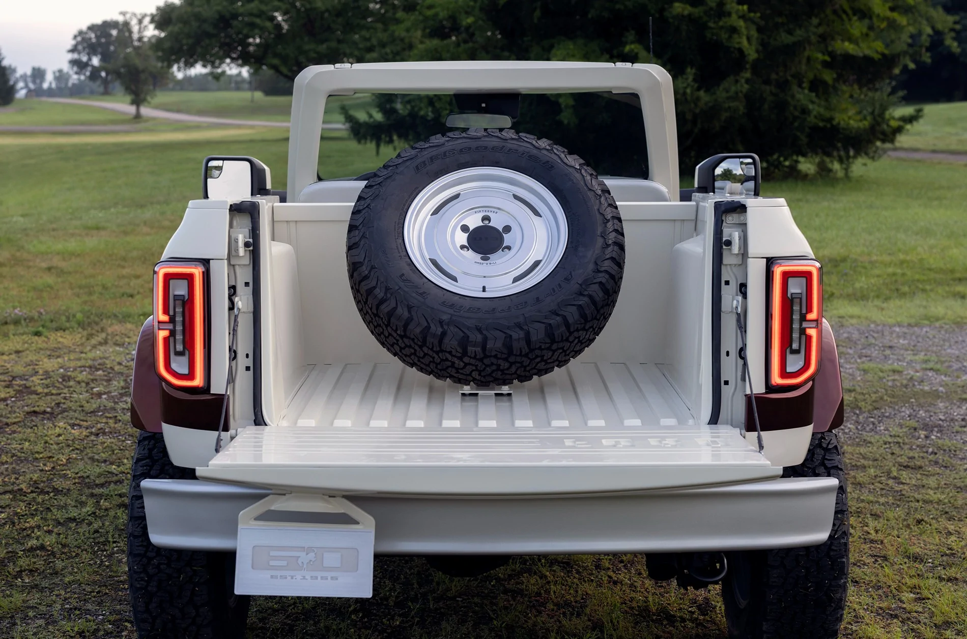 Ford Bronco Bronco Roadster Concept : Continuing the 60th Anniversary Observance Bronco-Roadster-Concept-14_5086