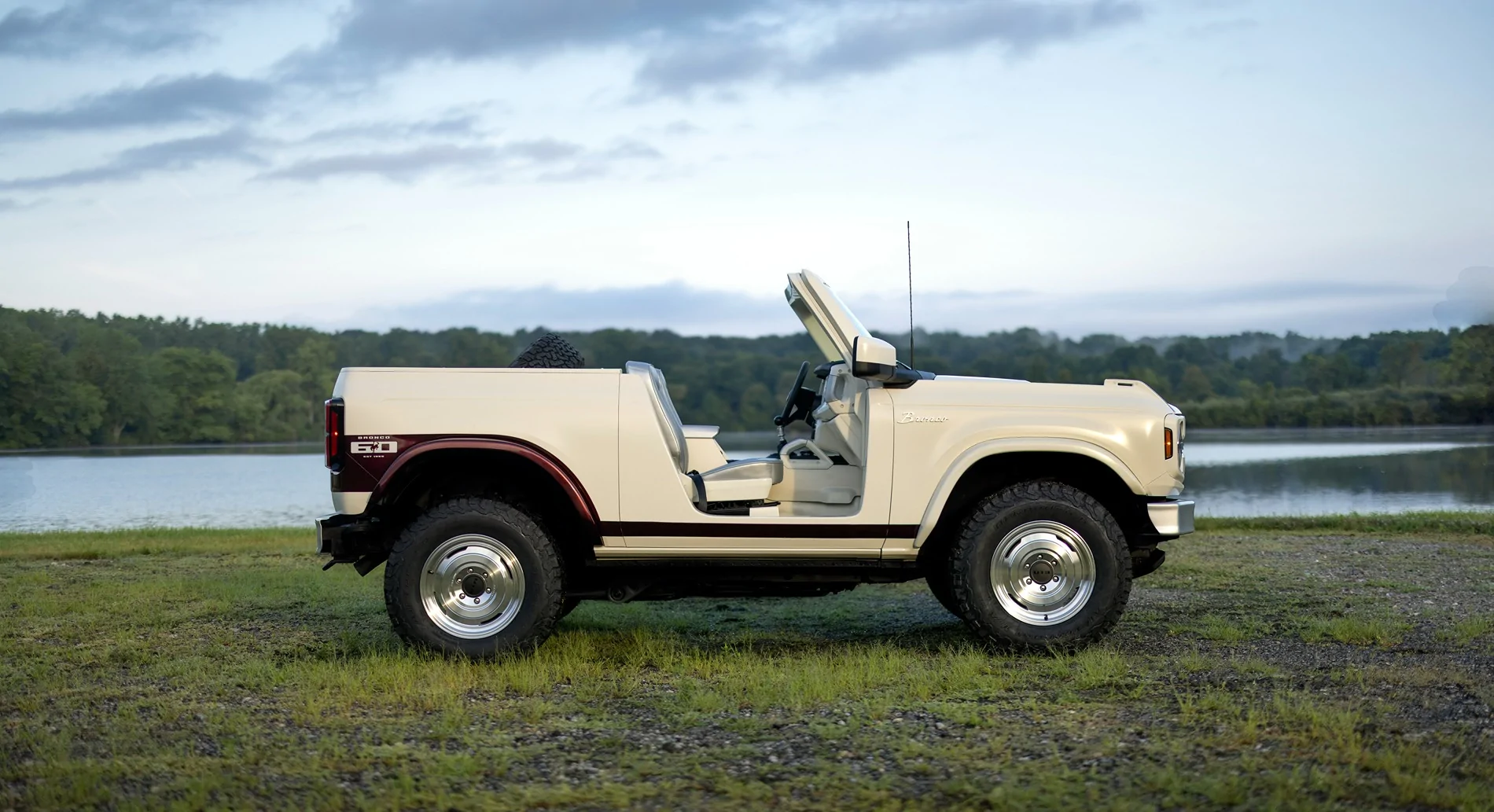 Ford Bronco Bronco Roadster Concept : Continuing the 60th Anniversary Observance Bronco-Roadster-Concept-05_5083