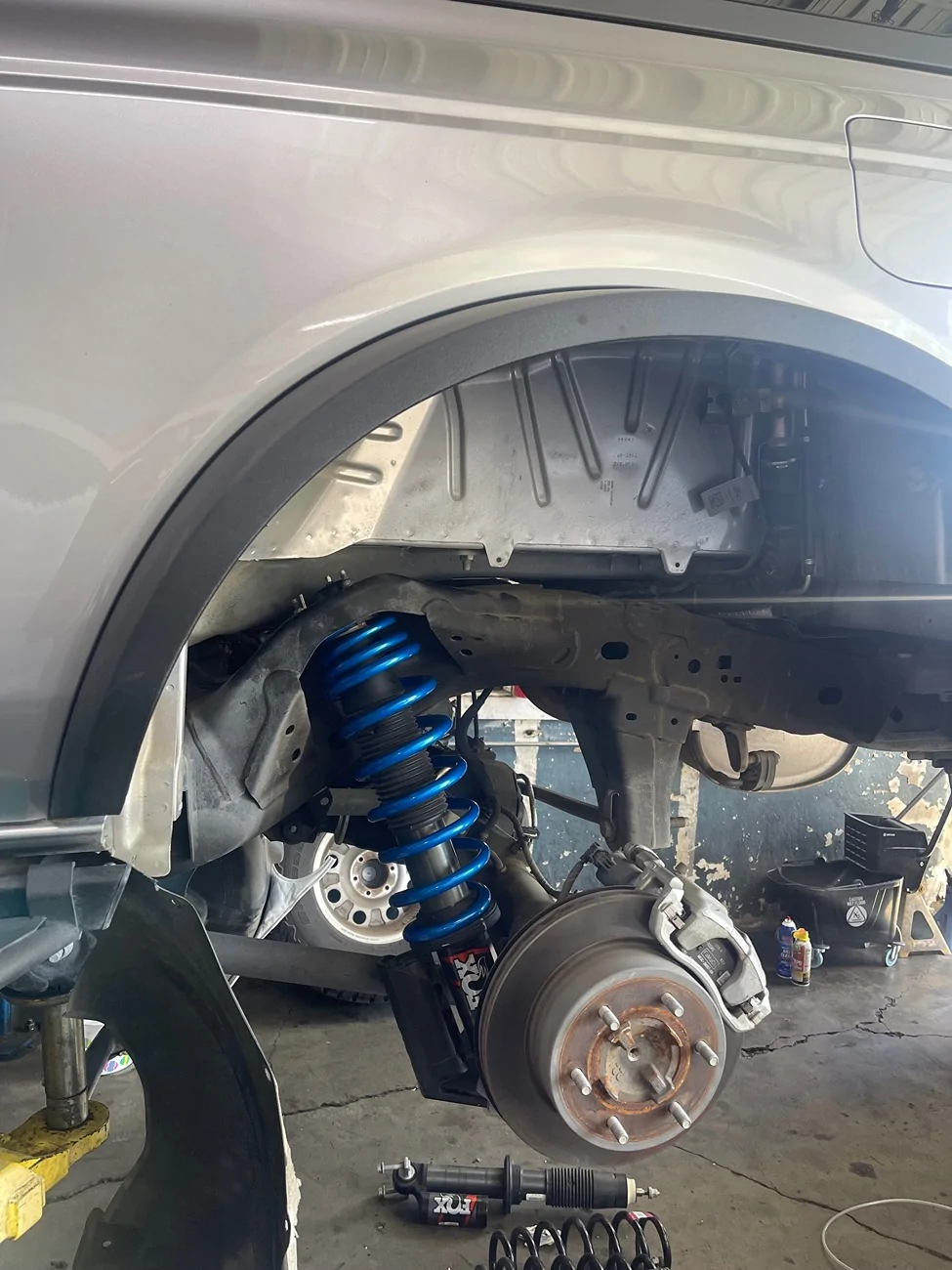 Ford Bronco Installing Fox takeoffs Hoss 3.0 77628564598__0C52885A-9792-465E-9BC5-A95EF0D3EF6A