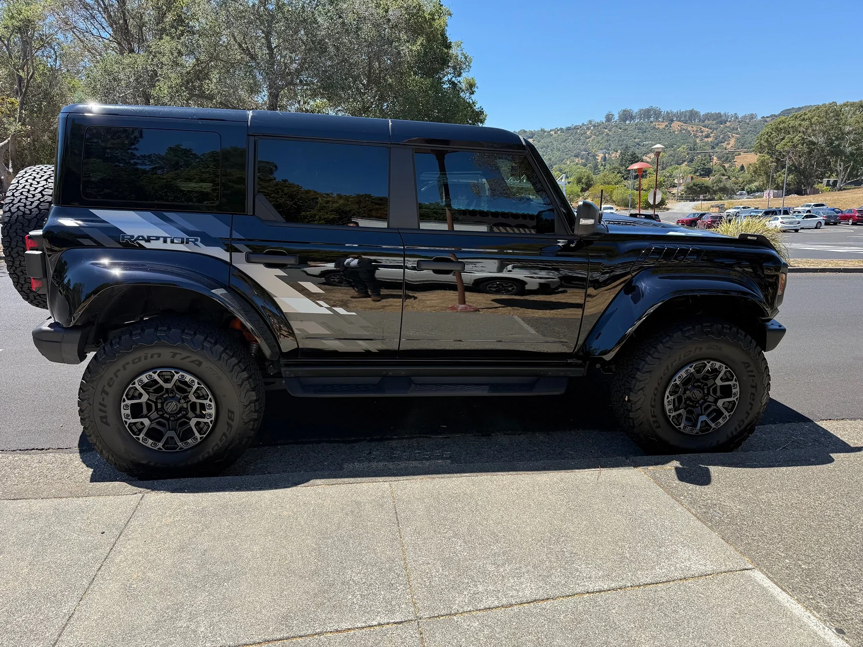 Ford Bronco Raptor R wheels on Bronco Raptor IMG_9339