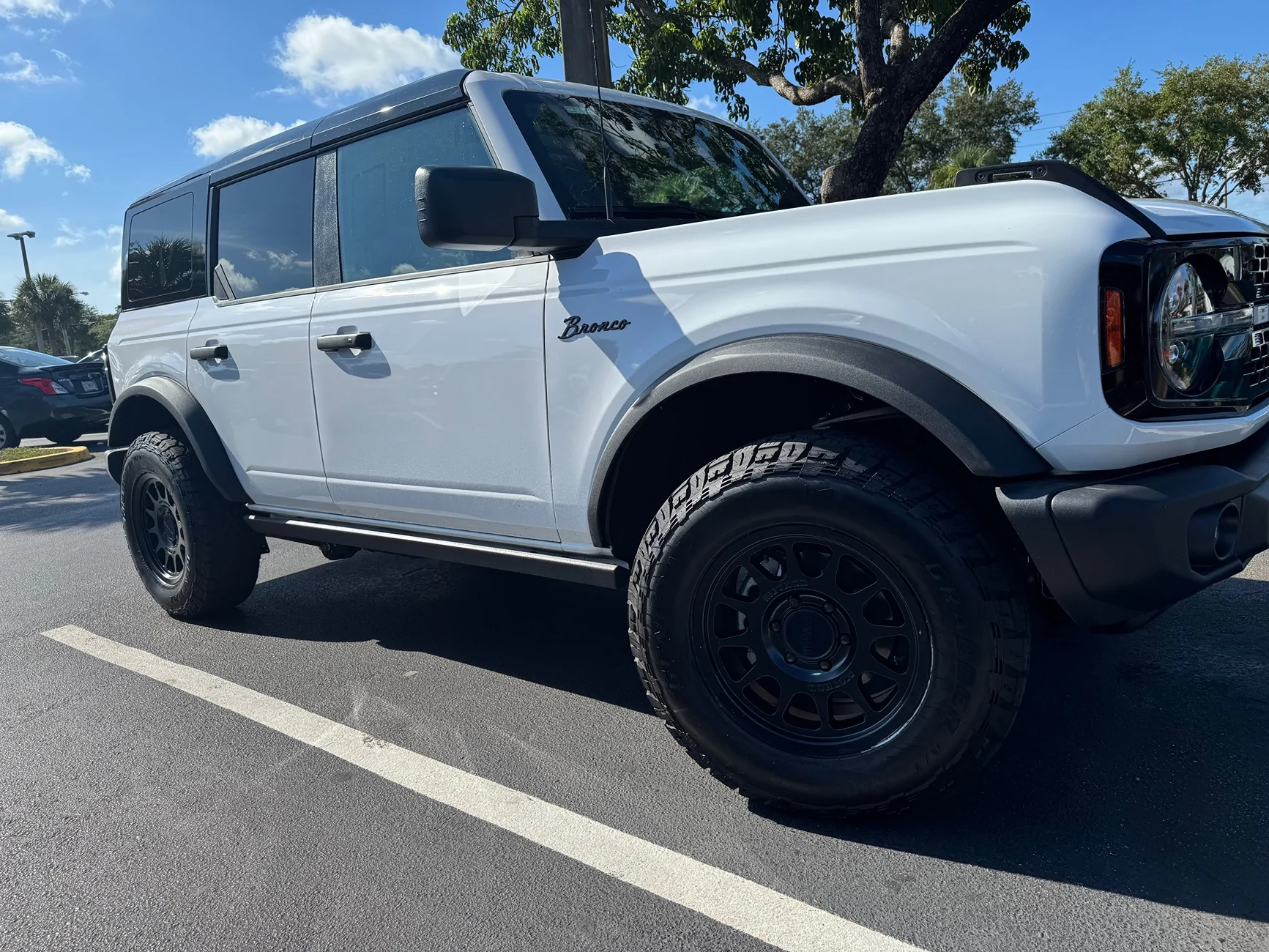 Ford Bronco Show us your installed wheel / tire upgrades here! (Pics) IMG_3241