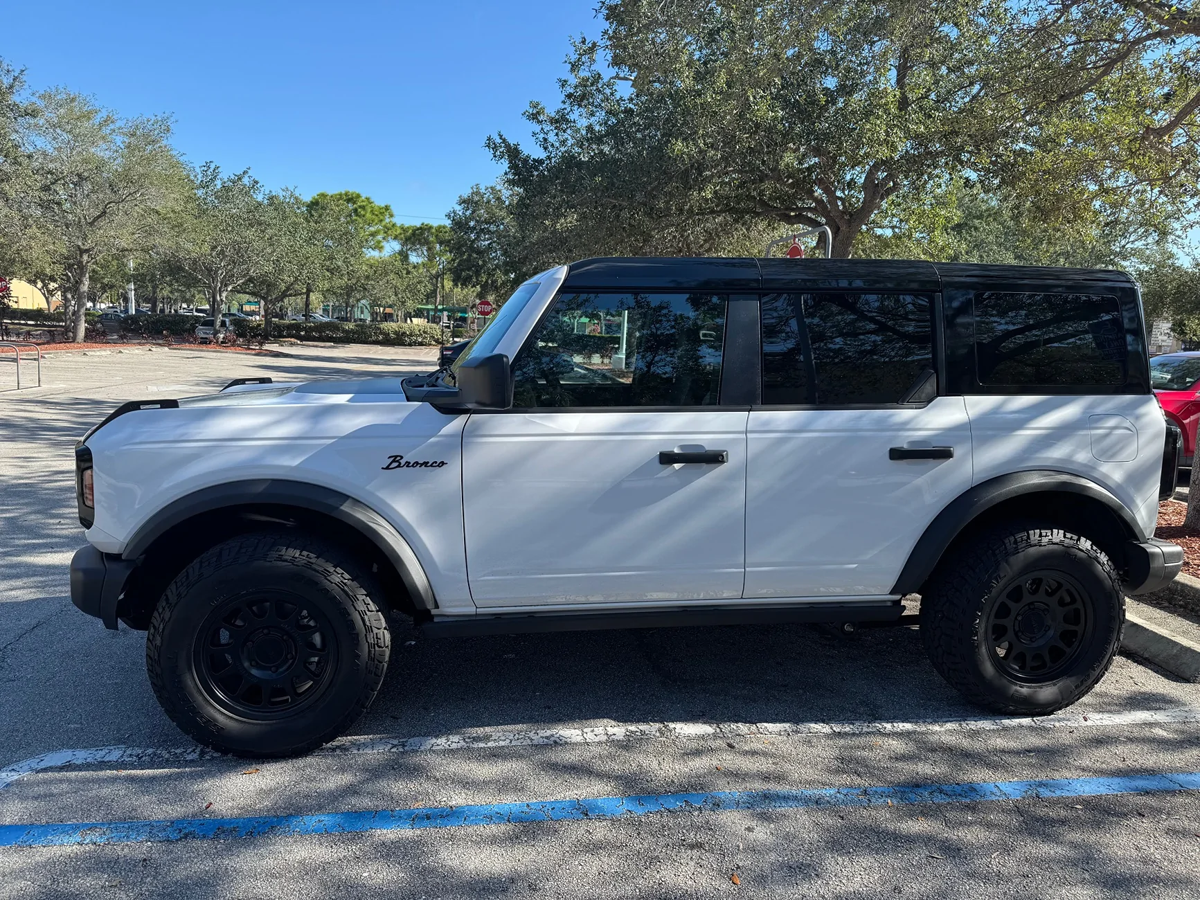 Ford Bronco Show us your installed wheel / tire upgrades here! (Pics) IMG_3238