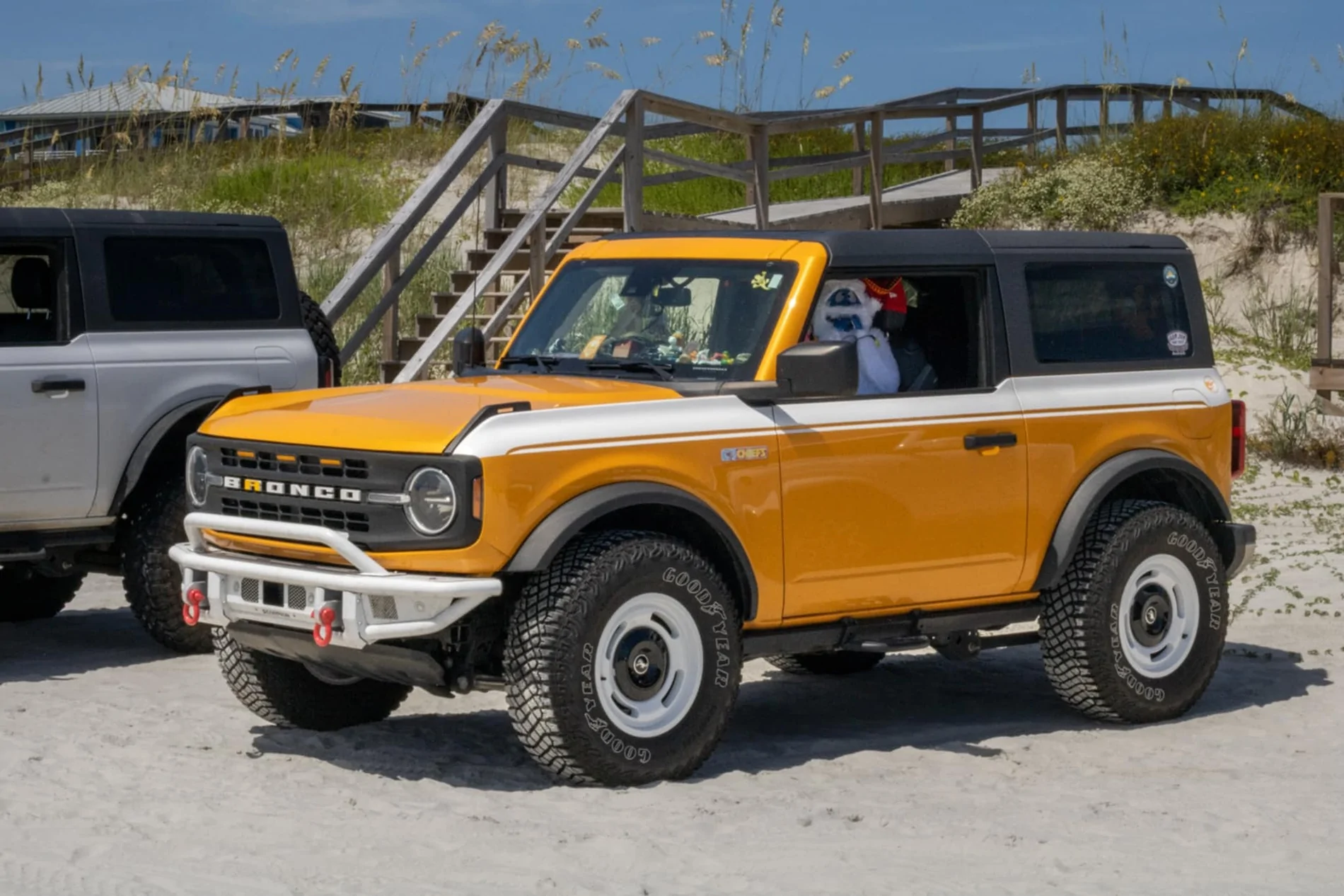 Ford Bronco Heritage Limited Edition Wheel Center Cap for Spare Messenger_creation_C5FDEB78-3EA7-42E5-ACCB-F777F679E900