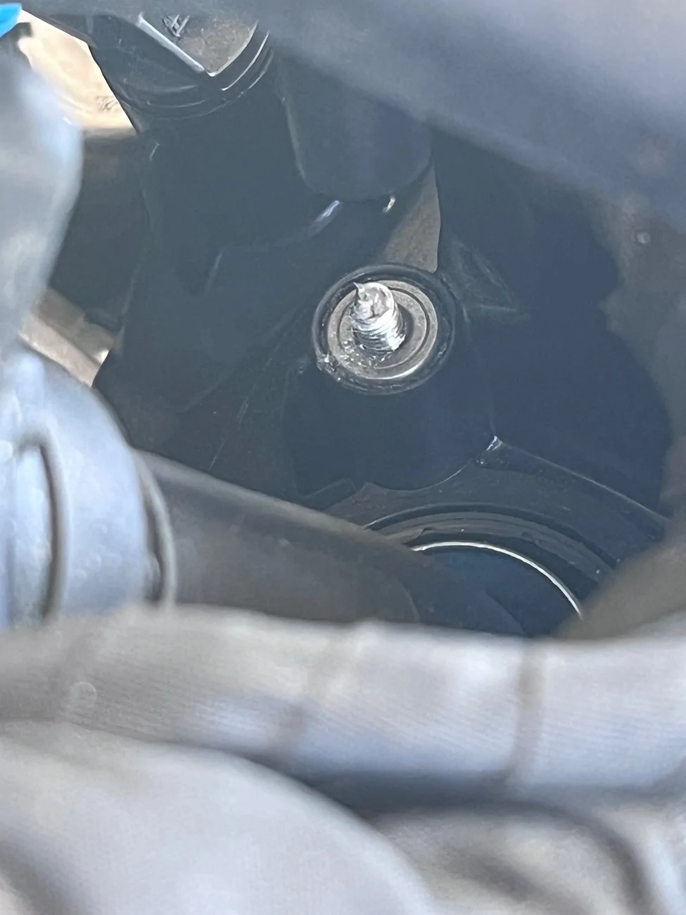 Ford Bronco Need some help! New engine installed. Sensors unplugged bolts broken 1755967751132-7g