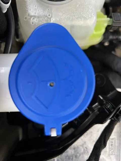 Ford Bronco No washer spray hol