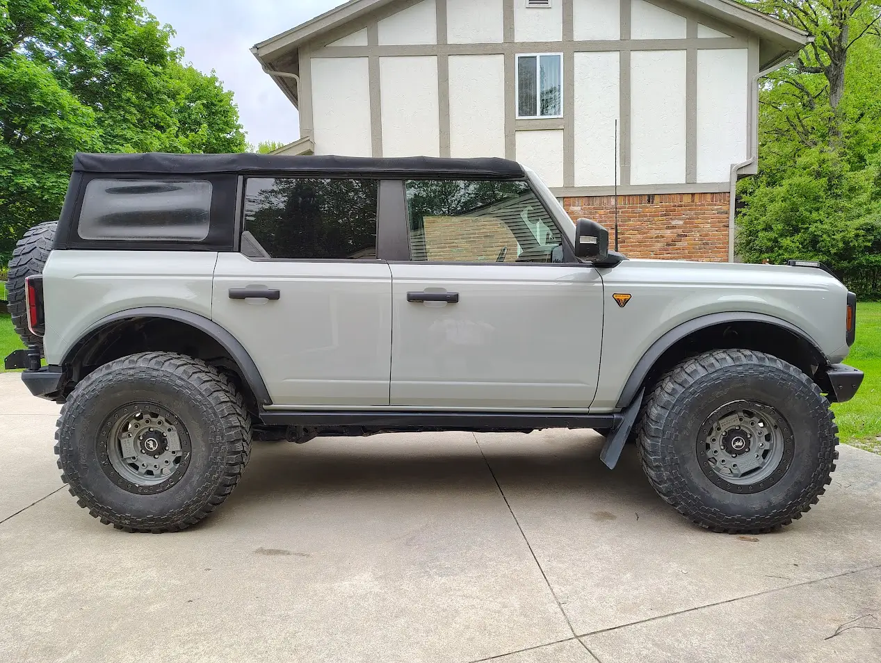 Ford Bronco DIY High Clearance Flares 1756060253141-ya
