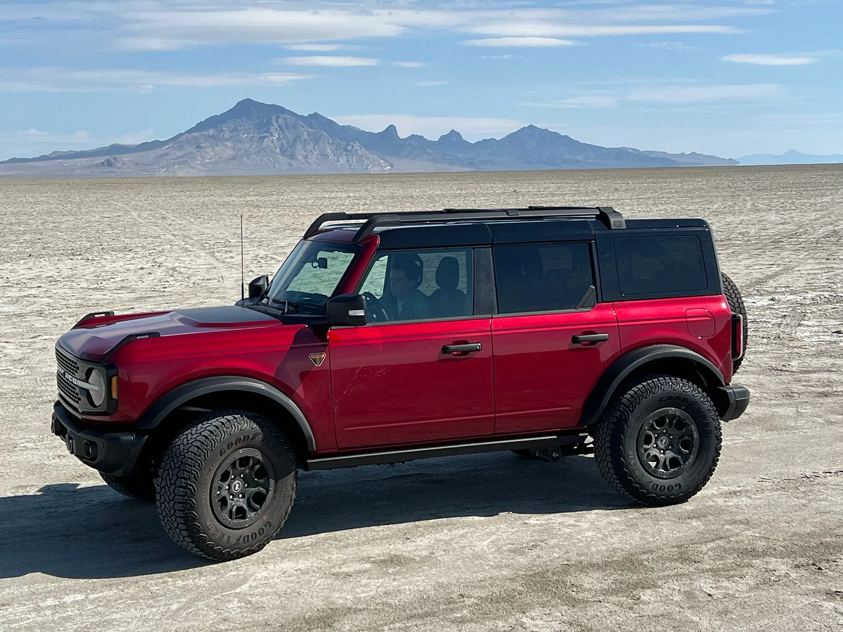 Ford Bronco RUBY RED Bronco Club bonnevill