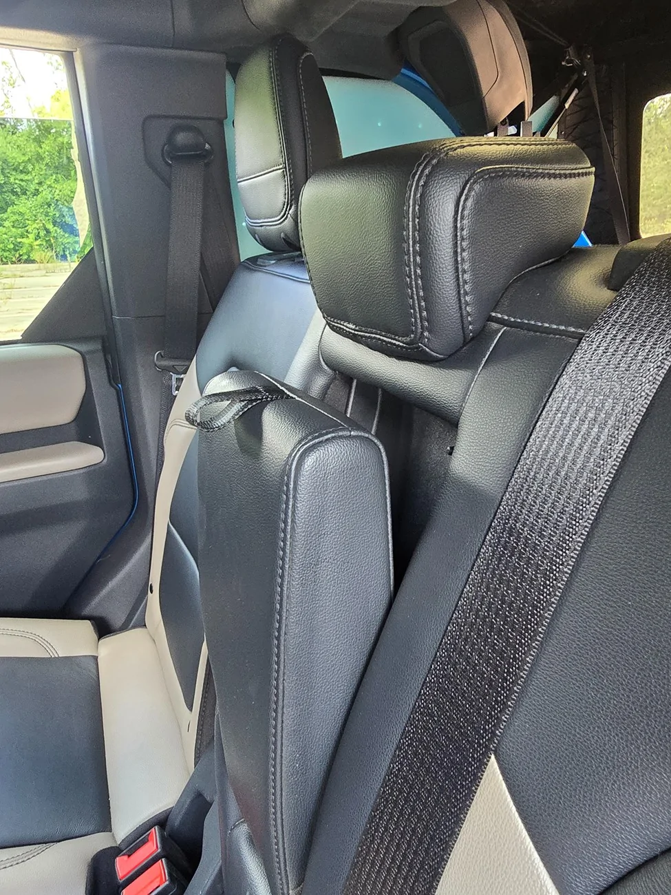 Ford Bronco Rear arm rest stuck 20250826_122946