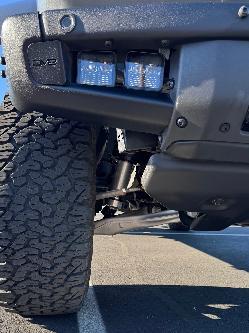 Ford Bronco Fox 2.5 Performance Series HTO Shocks IMG_0858