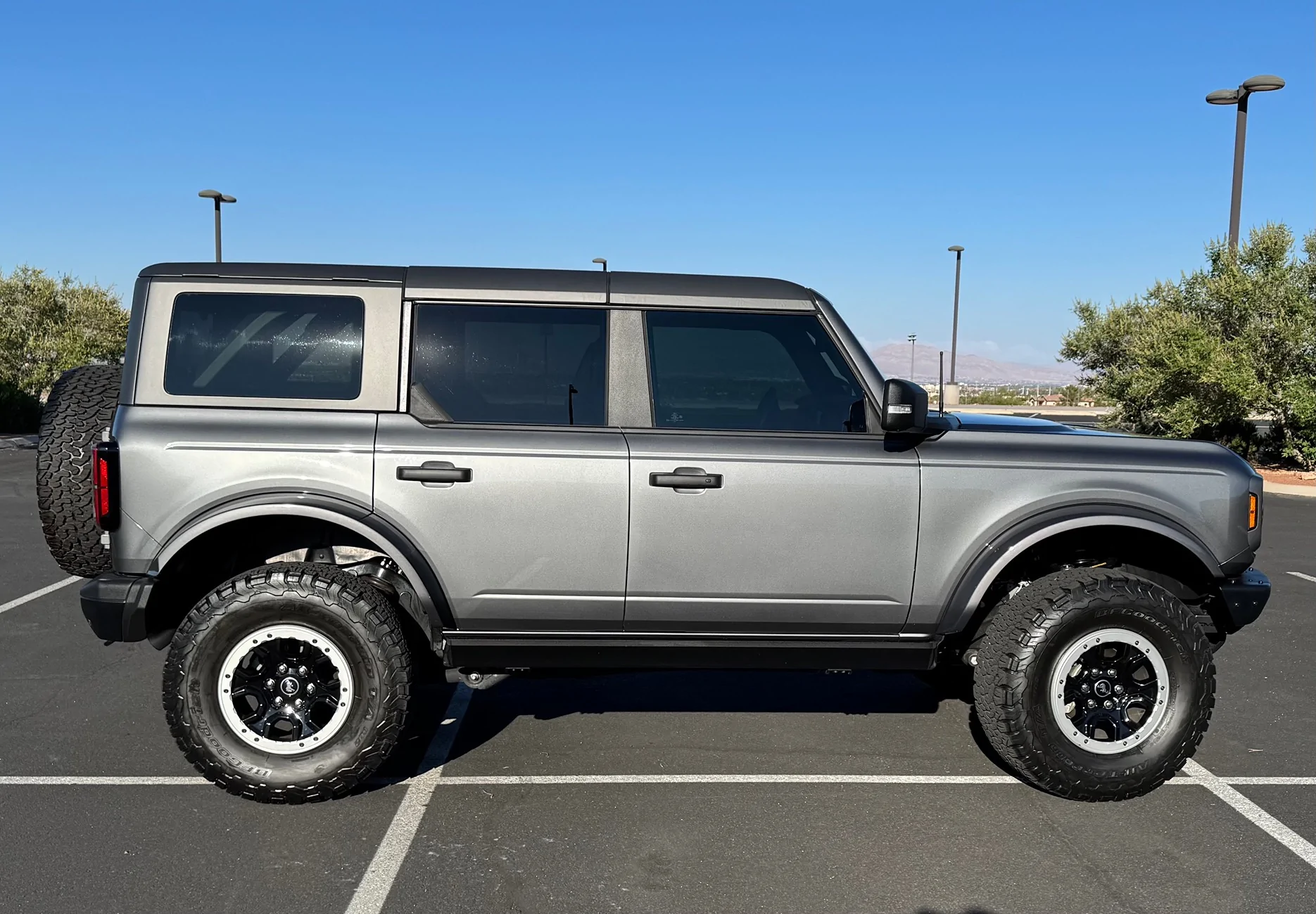Ford Bronco Fox 2.5 Performance Series HTO Shocks IMG_0852
