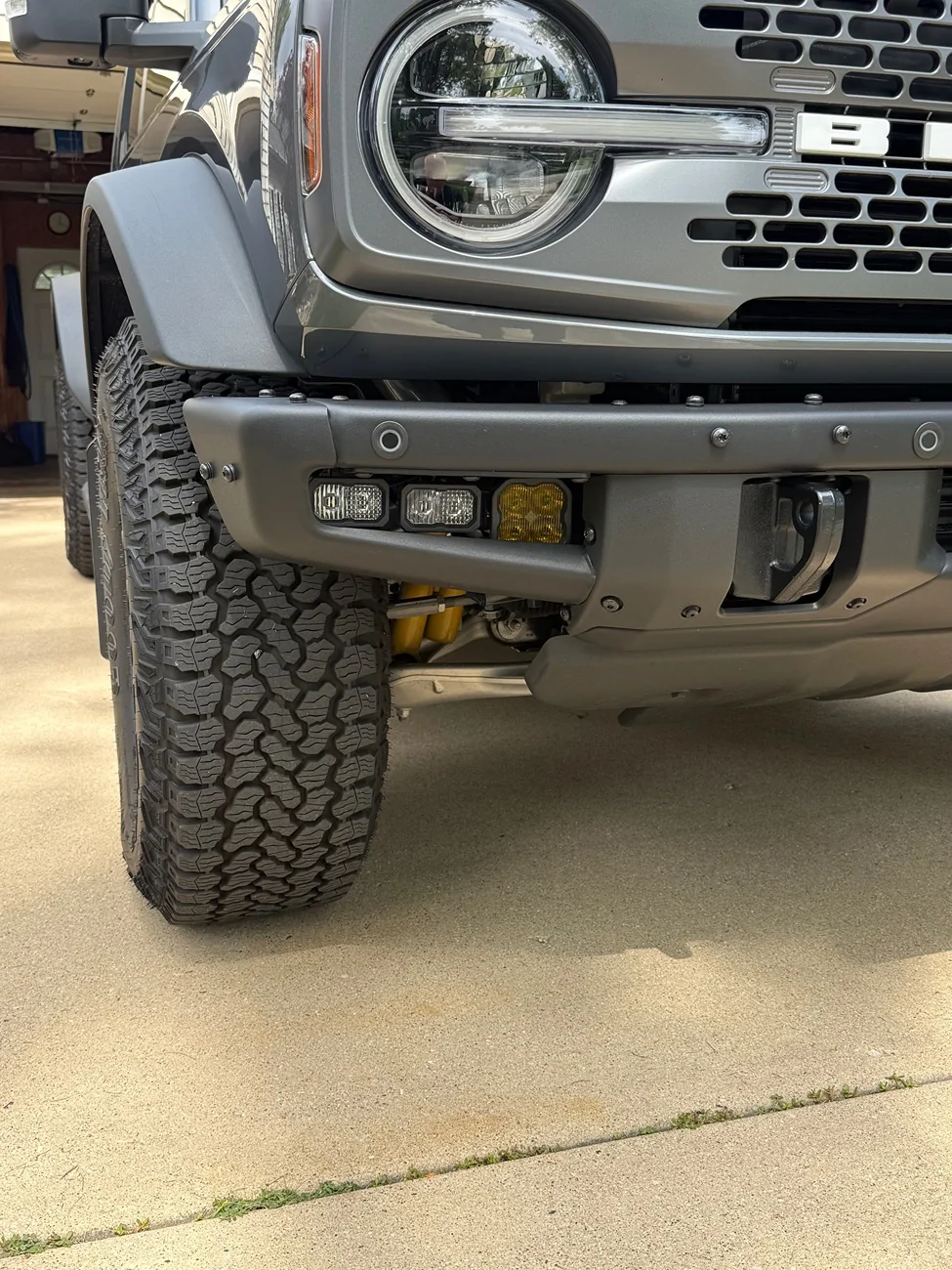 Ford Bronco On the fence about which fog/driving light combo to add. IMG_8267
