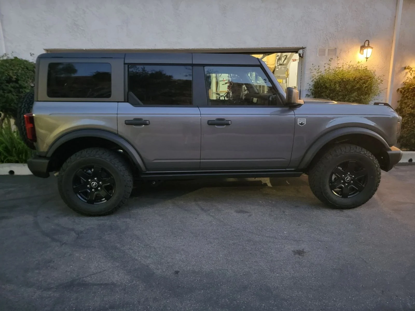 Ford Bronco Badgers 2025 Base Big Bend - Need Input bronco-v1-1
