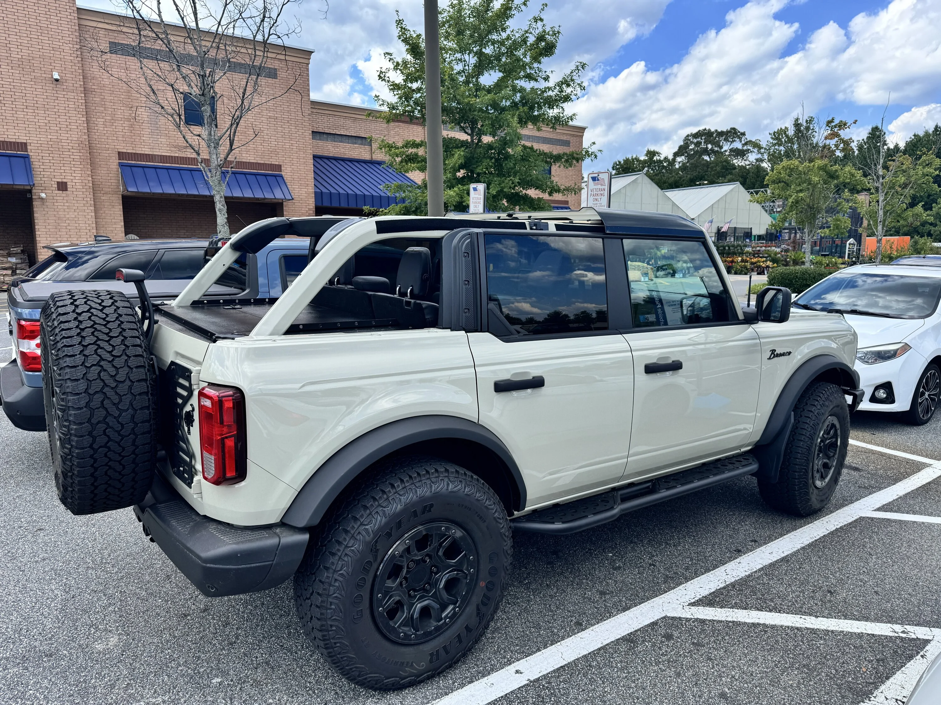 Ford Bronco DIY - 2 front panels only on a 4-Door - Rear Bracket = $40 IMG_2795