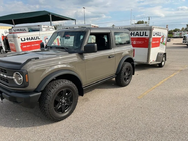 Ford Bronco New 2025 base Uhaul front