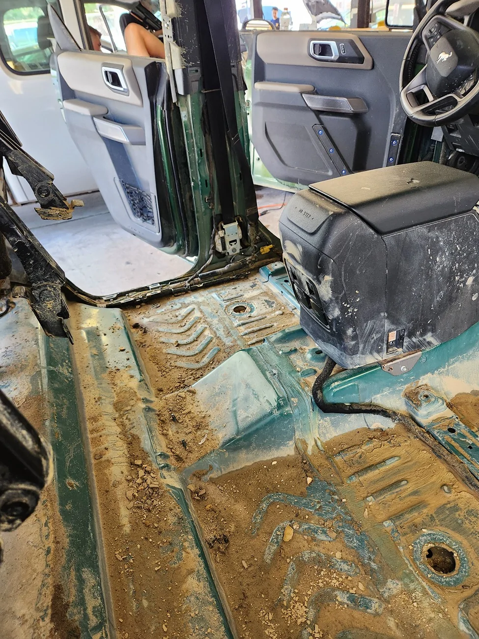 Ford Bronco What did you do TO / WITH your Bronco today? 👨🏻‍🔧🧰🚿🛠 20250816_133510