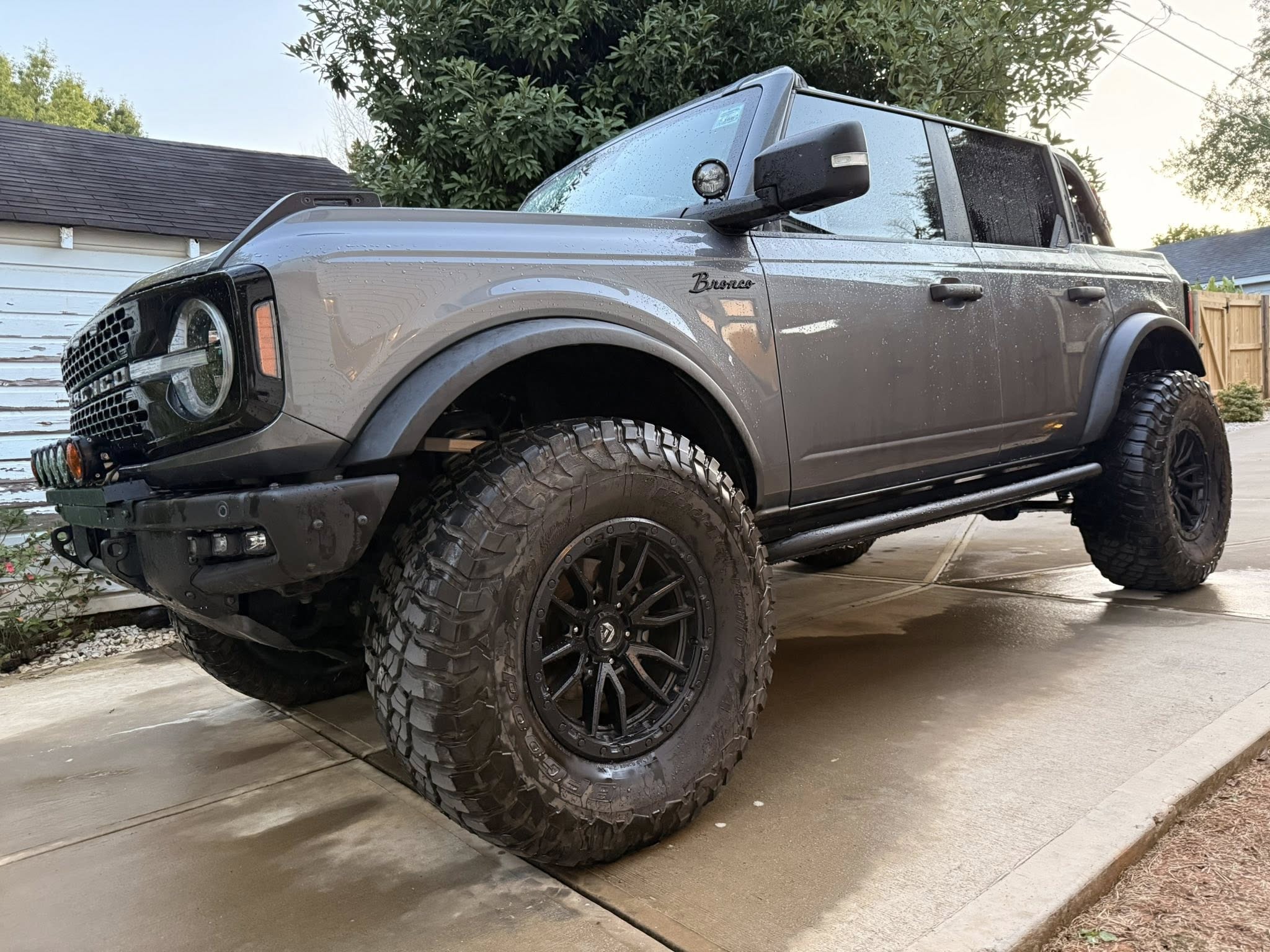 Ford Bronco Starlink Mini Mount - The Velcro Solution (strong!) eQGxR3wEUYKPvyutP&_nc_zt=23&_nc_ht=scontent-atl3-3