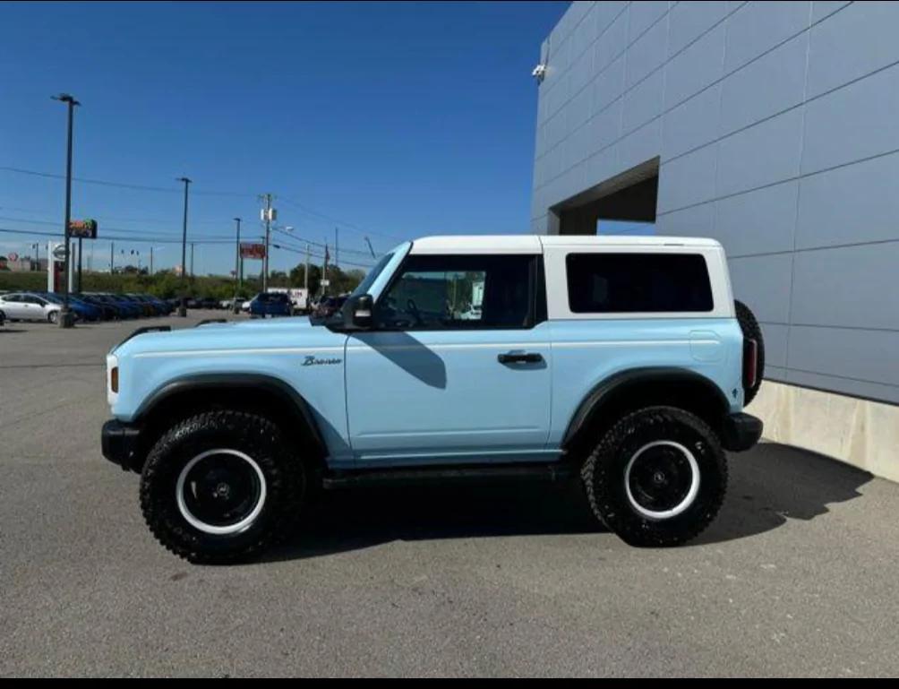 Ford Bronco Help me decide! Screenshot_20250904-143351