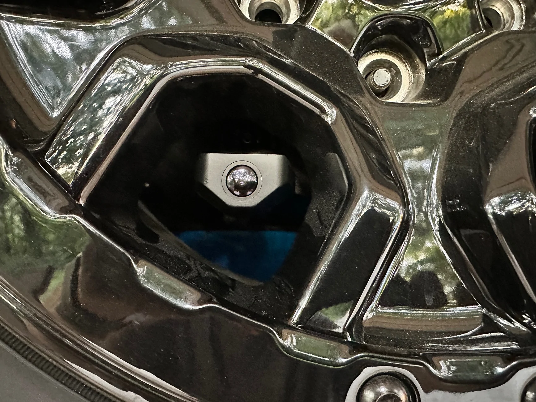 Ford Bronco WolfBox G900 Tripro mirror vibration resolved IMG_3567