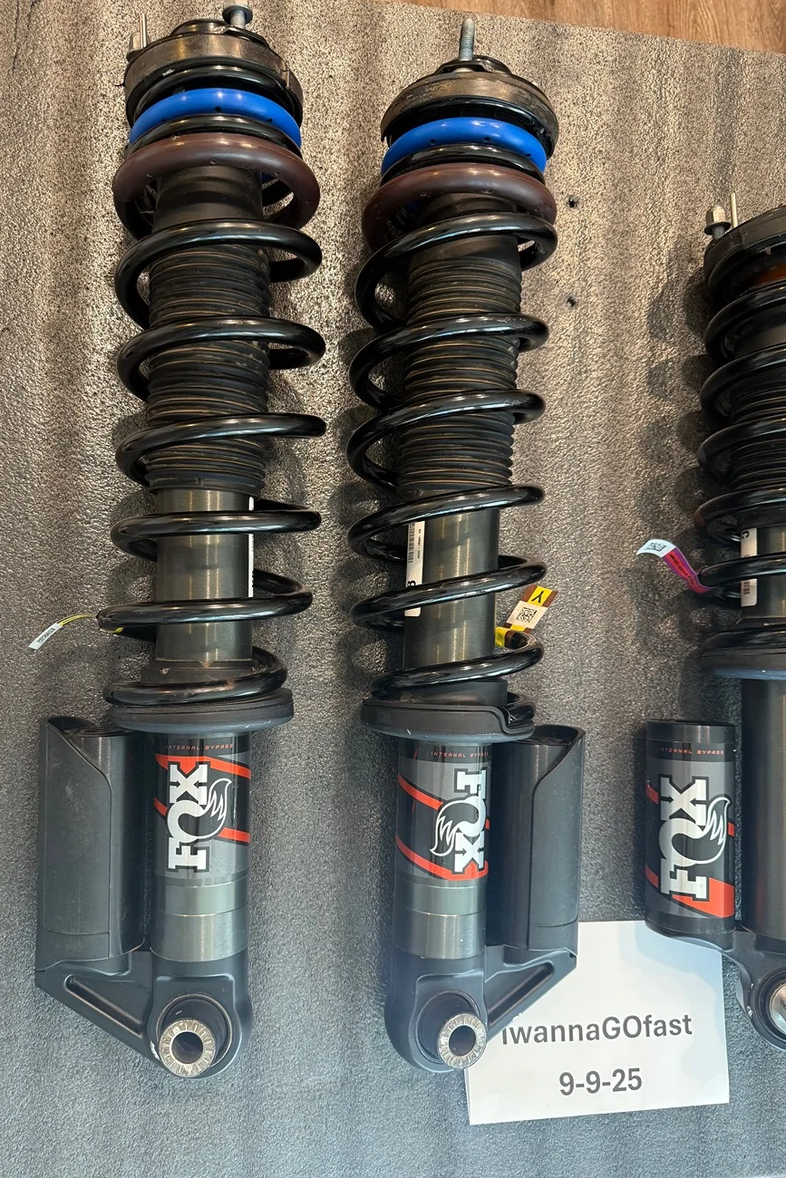 Ford Bronco Hoss 3.0 Fox Internal Bypass IMG_0533