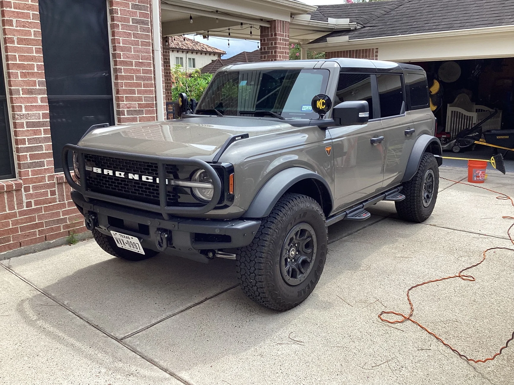 Ford Bronco MARSH GRAY Bronco Club IMG_5909