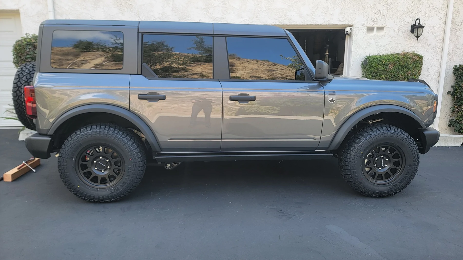 Ford Bronco Badgers 2025 Base Big Bend - Need Input 1000033806