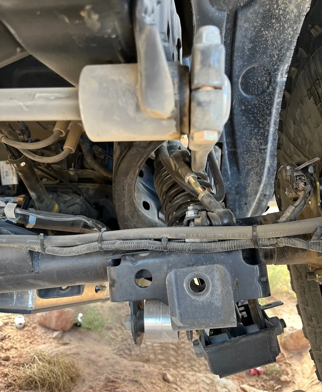 Ford Bronco Aftermarket Swaybar Placement IMG_4272