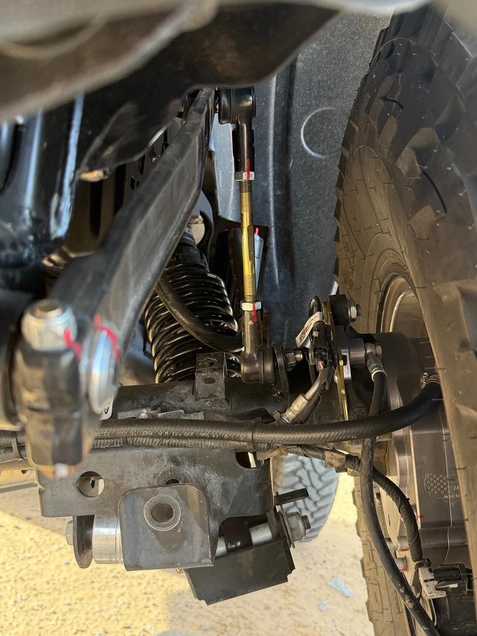 Ford Bronco Aftermarket Swaybar Placement IMG_4337
