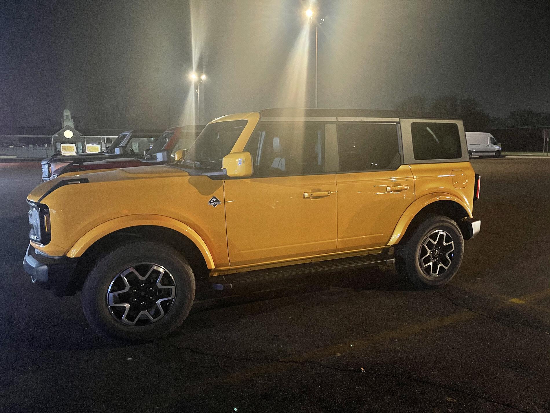 Ford Bronco Cyber Orange Paint Thread 89E03E53-BB24-4CA3-93C6-A89F07C55674