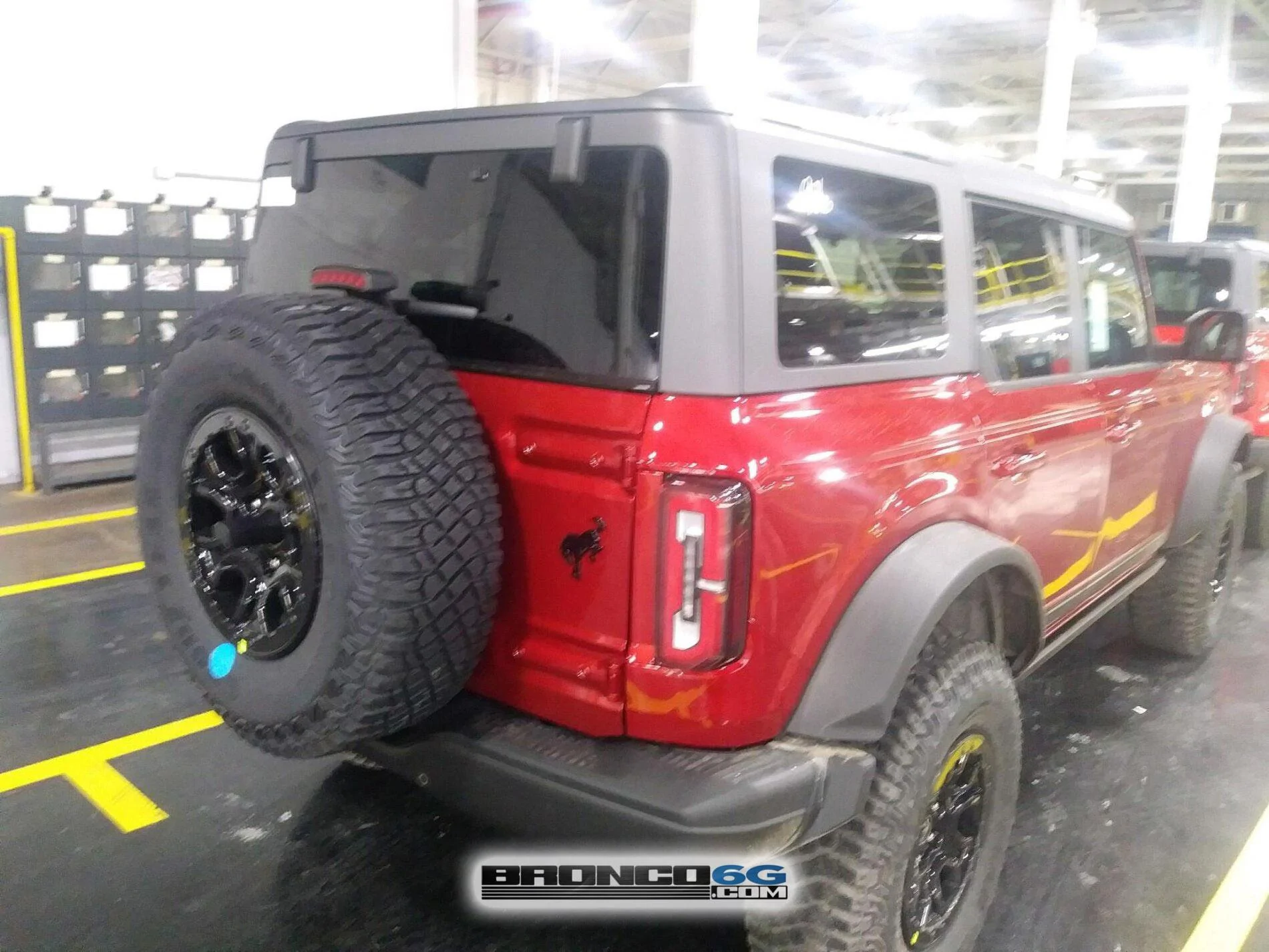 Ford Bronco #986 Rapid Red First Edition gets its graphics + Sound Deadening Headliner + MIC close-ups ??? 2021 Bronco Sound Deadening Headliner Rapid Red First Edition + MIC 8