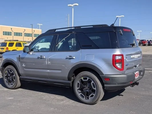 Ford Bronco Iconic Silver Paint Thread 6 (1)