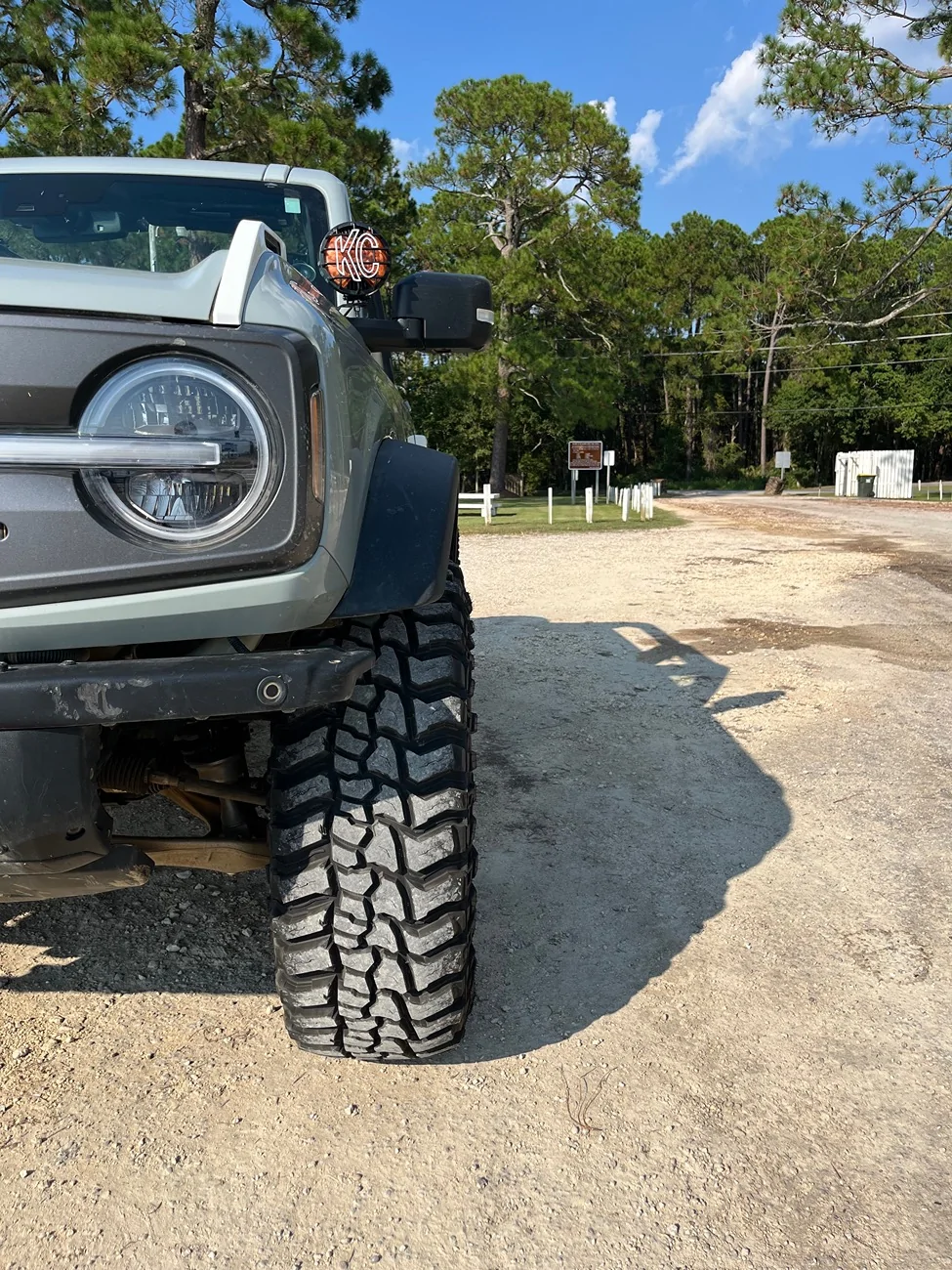 Ford Bronco Show us your installed wheel / tire upgrades here! (Pics) IMG_4165