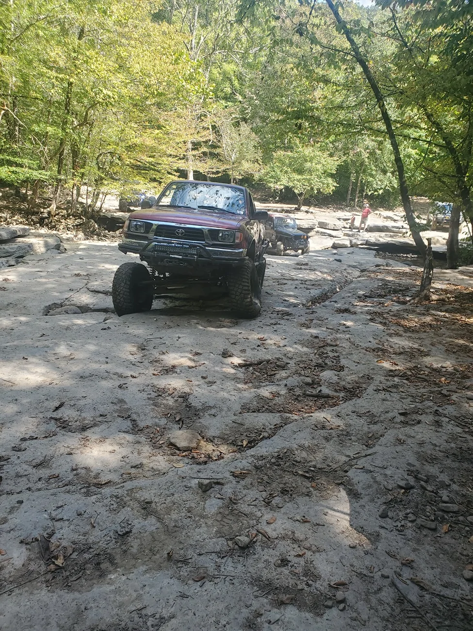 Ford Bronco Foster Falls, Coalmont OHV TN trip report, my 3z Baja Mickey Thompson MTs and broken axle woes. 20250913_111743