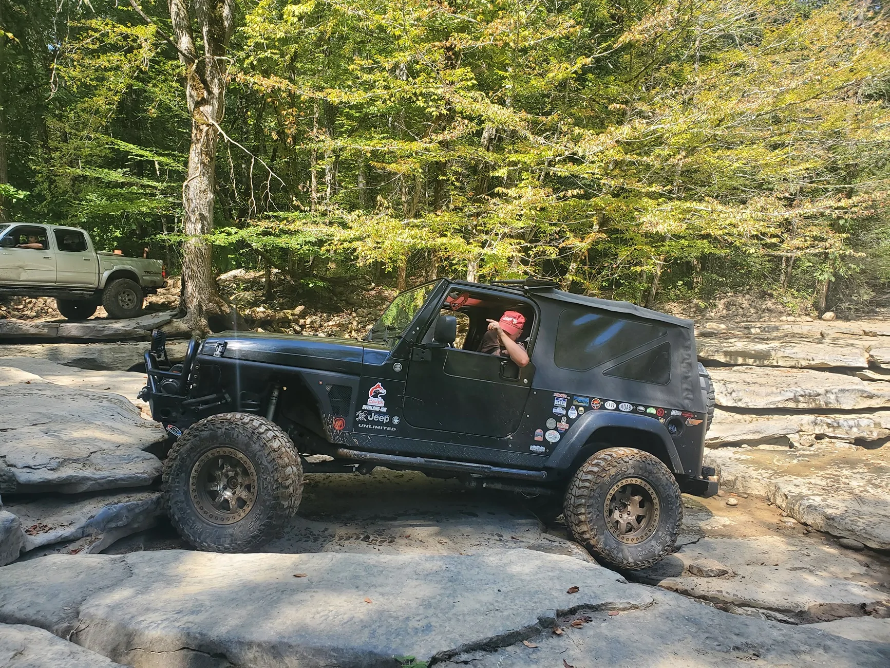 Ford Bronco Foster Falls, Coalmont OHV TN trip report, my 3z Baja Mickey Thompson MTs and broken axle woes. 20250913_111819