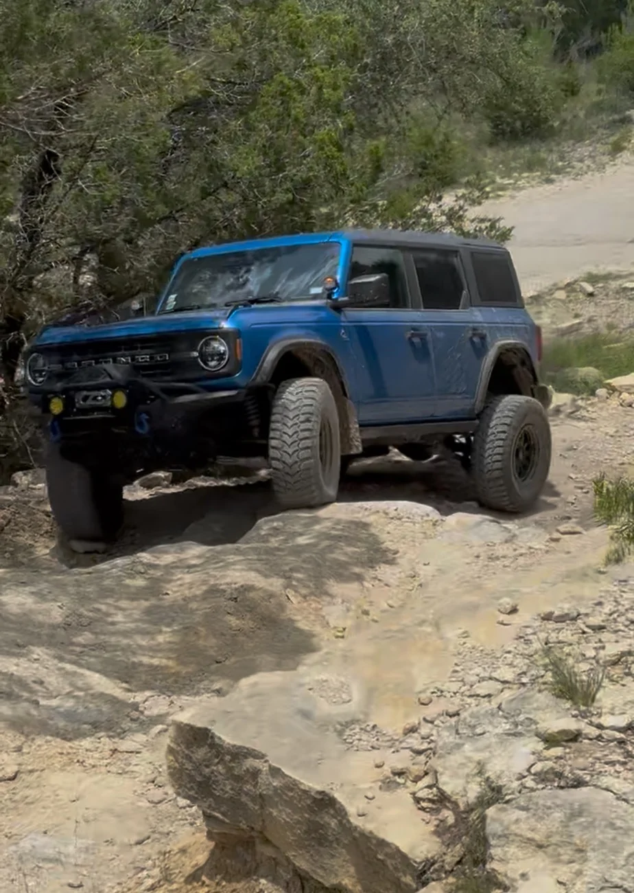 Ford Bronco Foster Falls, Coalmont OHV TN trip report, my 3z Baja Mickey Thompson MTs and broken axle woes. IMG_3117
