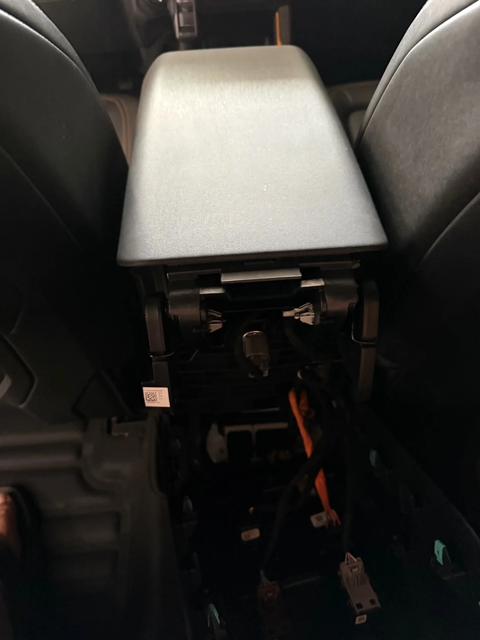 Ford Bronco Center Console Swap to 2024+ Stitched Armrest / Lid IMG_7958