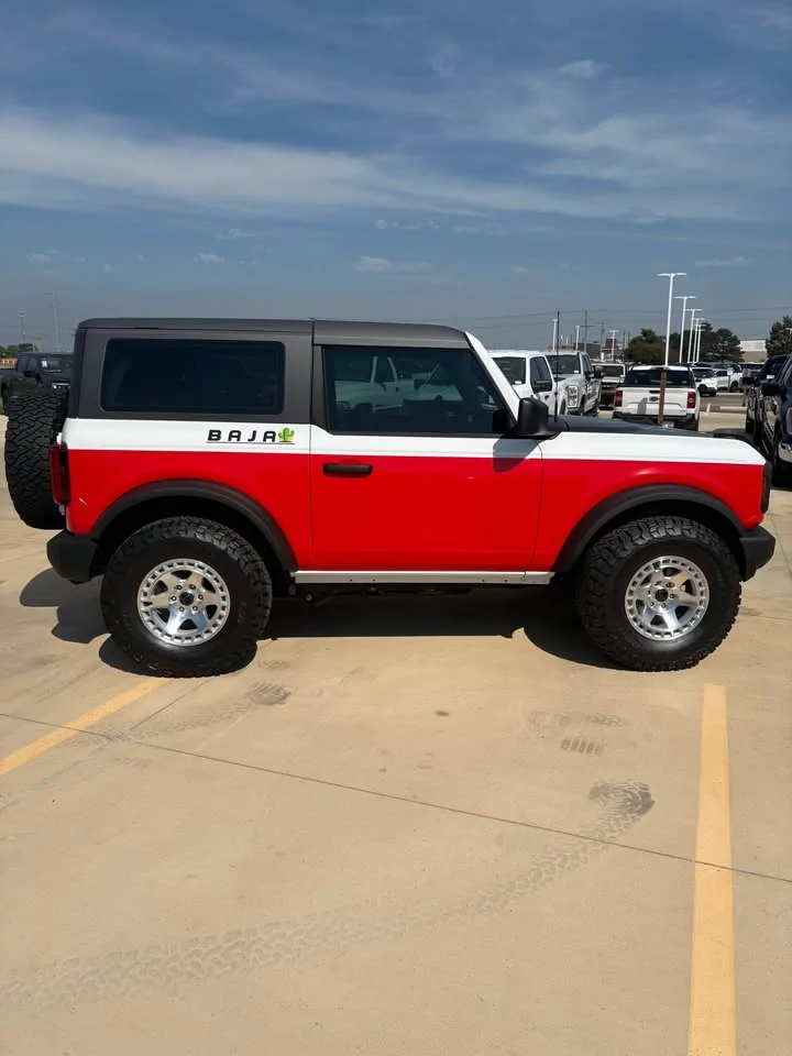 Ford Bronco Anyone seen the baja appearance package broncos 1758370052360-1i