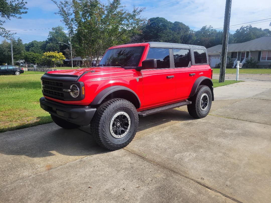 Ford Bronco Lets see those Base model builds lifted bronco