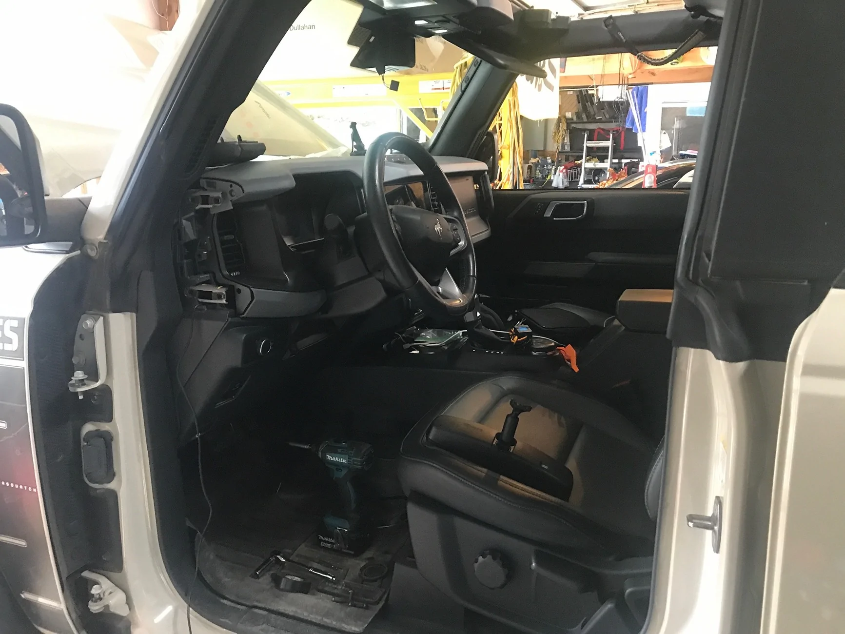 Ford Bronco Replacing rear view mirror w/ dashcam mirror advice? IMG_2996