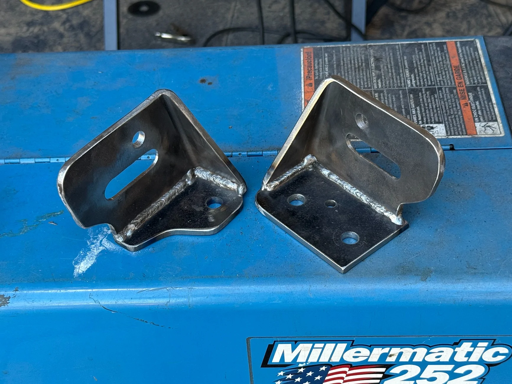 Ford Bronco DIY winch mount bumper custom fabricated bronco bumper passenger side reinforcement brackets