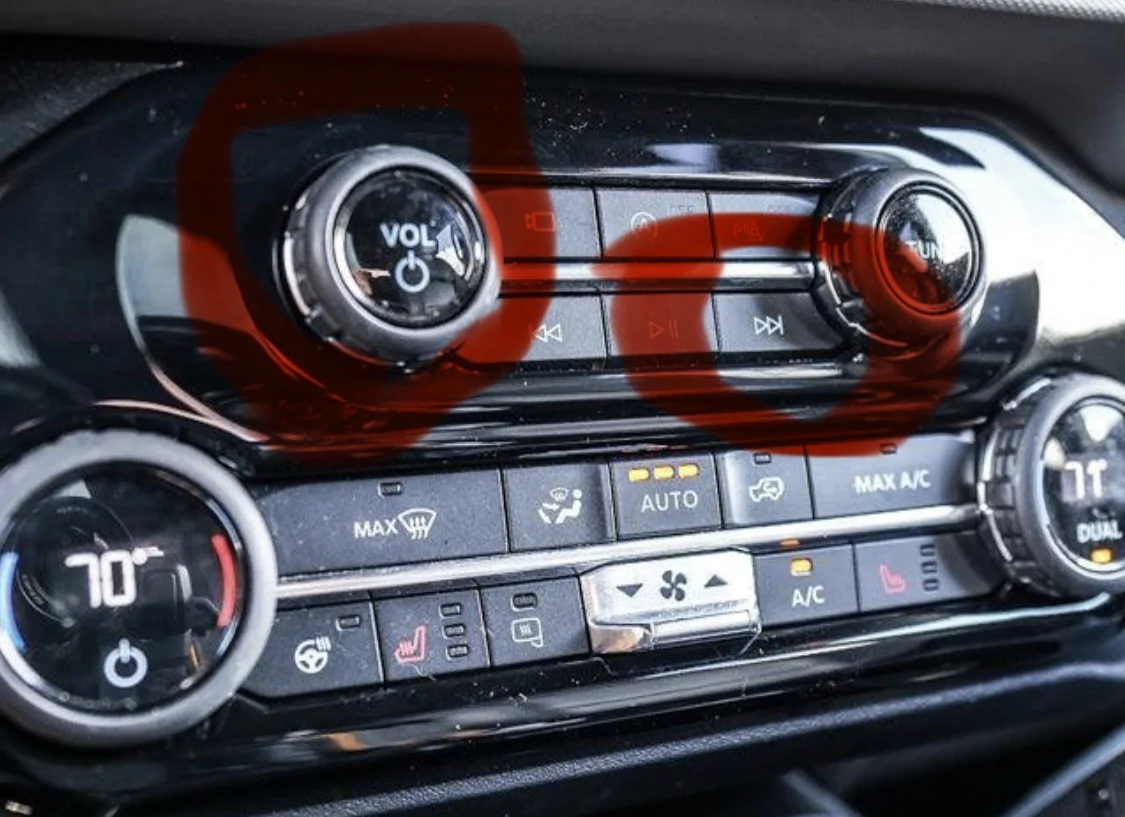 Ford Bronco Apple iOS 26 and carplay IMG_1873