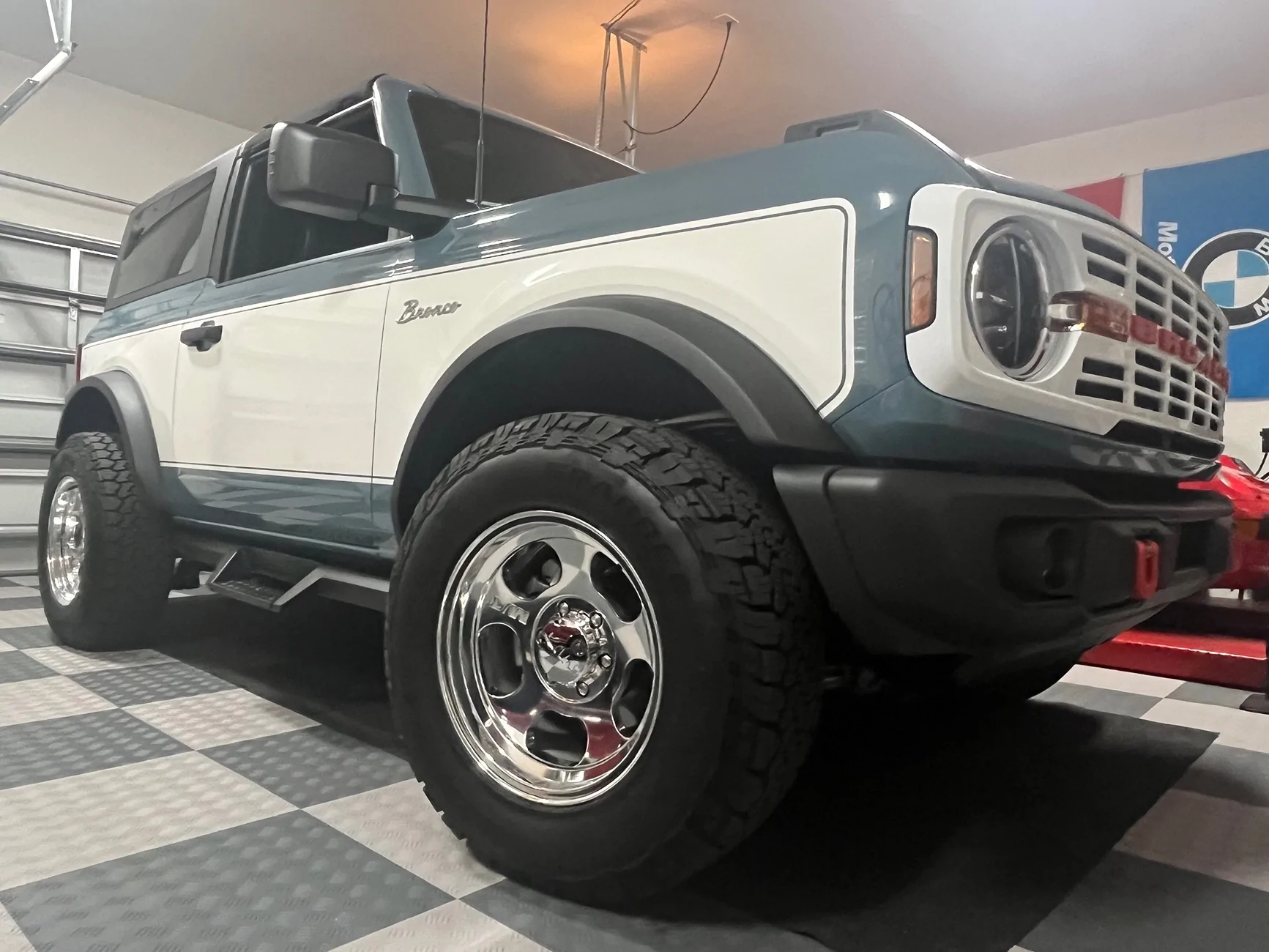 Ford Bronco 2023 Black Diamond Retro Build Transformation IMG_1284