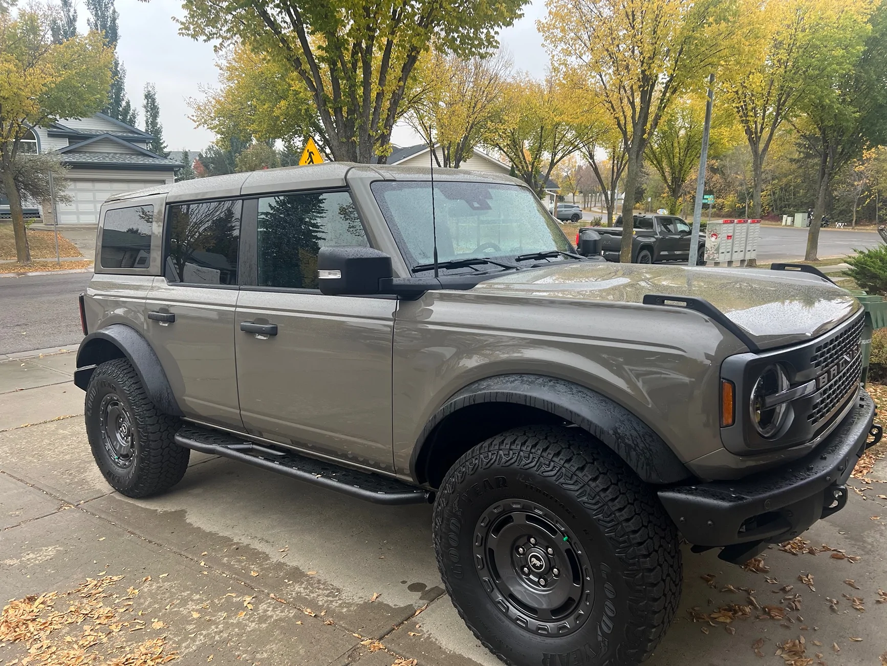 Ford Bronco MARSH GRAY Bronco Club IMG_1854