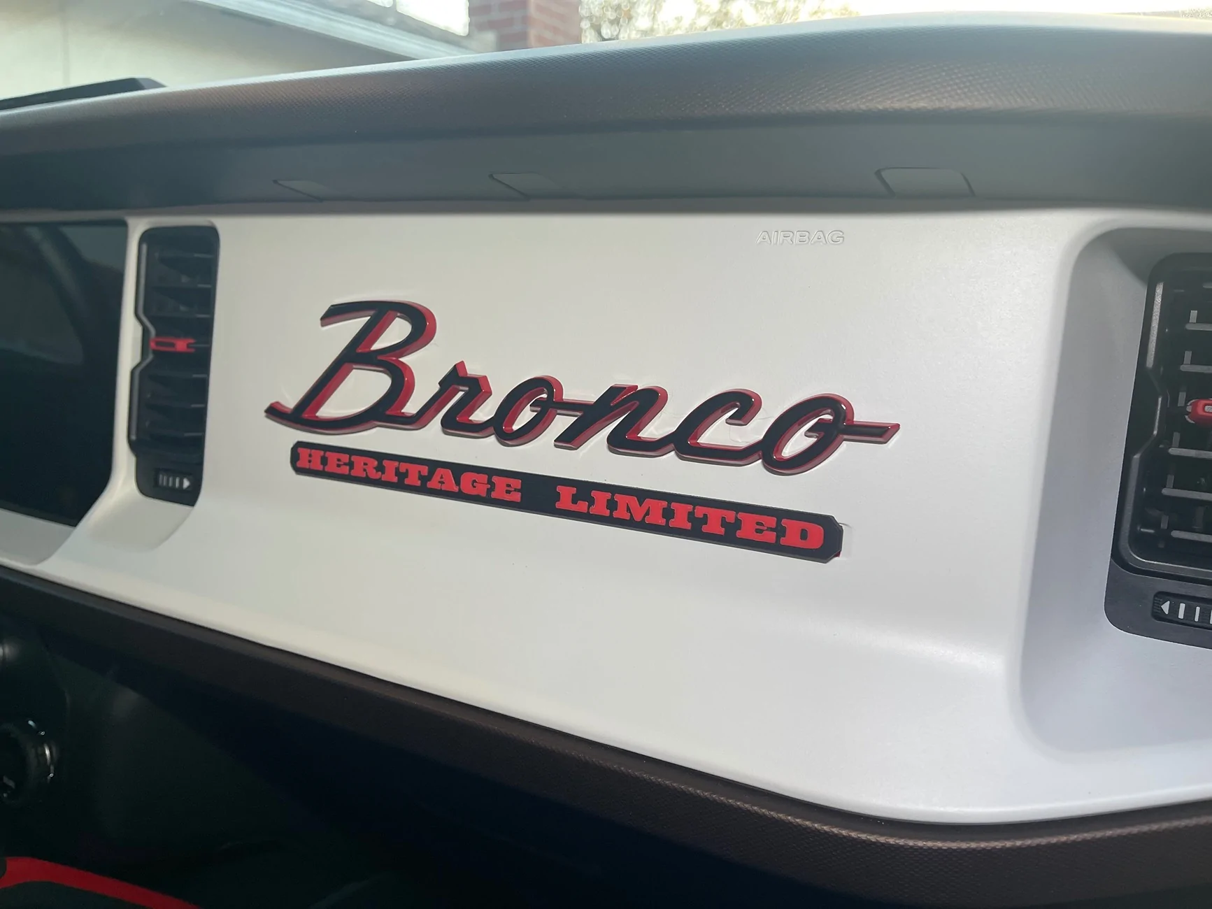 Ford Bronco HERITAGE EDITION Bronco Club IMG_5735