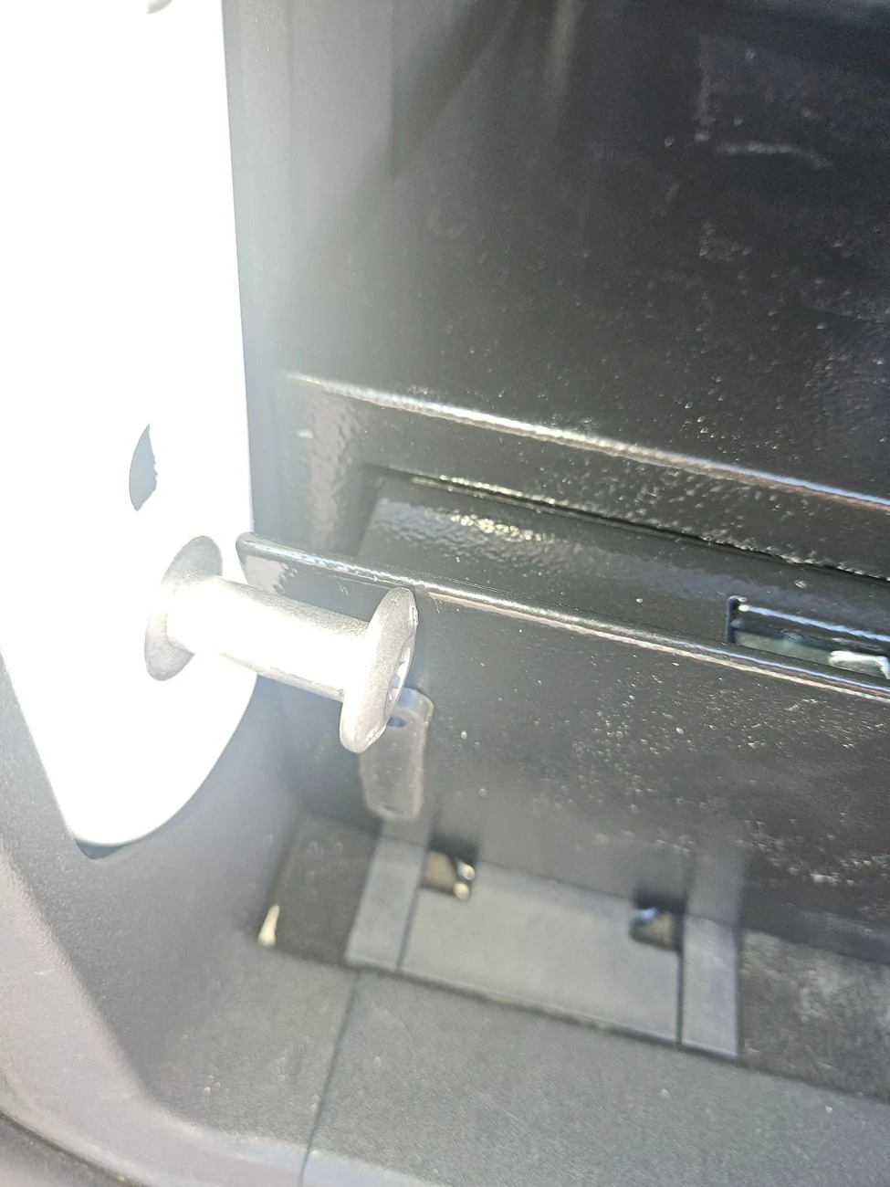 Ford Bronco Onboard security and concealment 20251003_095117