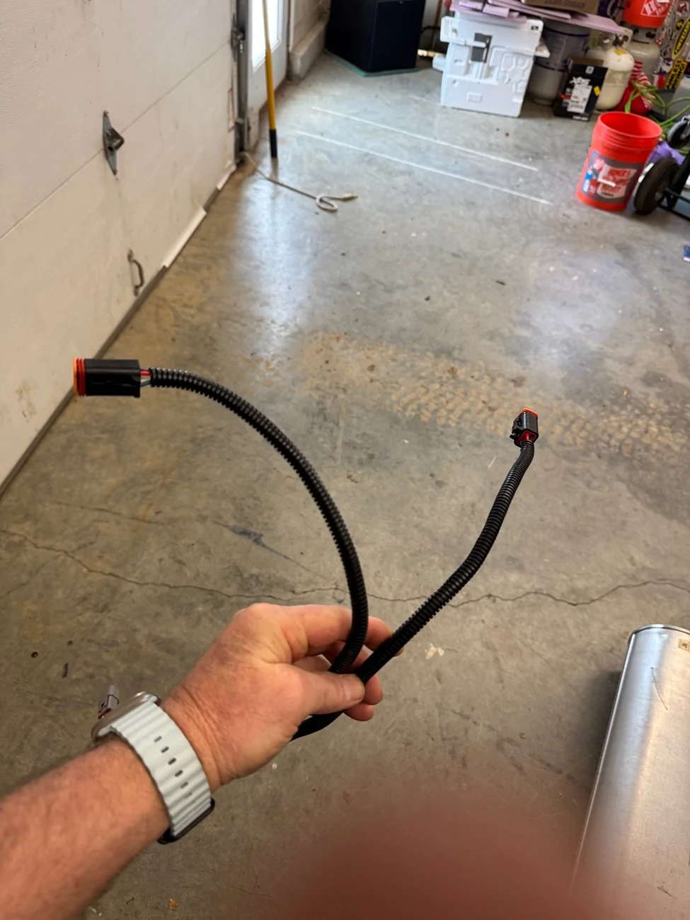 Ford Bronco Rear lighting upgrade, AUX lights and proper rear fog lights using OEM switch IMG_3474