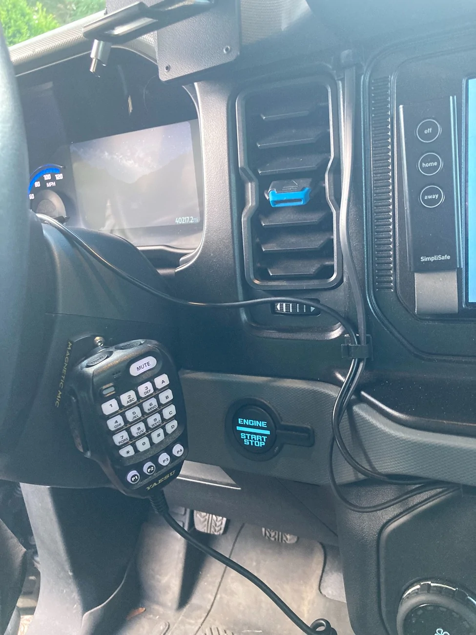 Ford Bronco Show off your HAM or GMRS setup IMG_2277