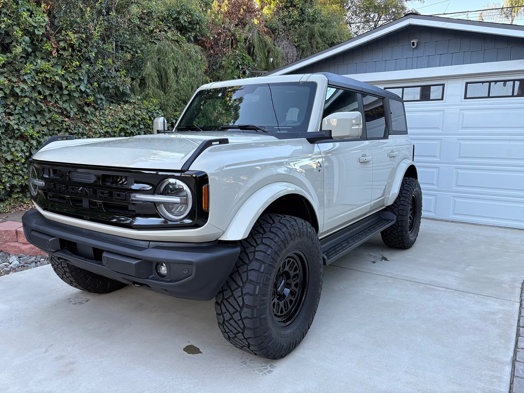 Ford Bronco FS: 2025 Outer Banks IMG_1602
