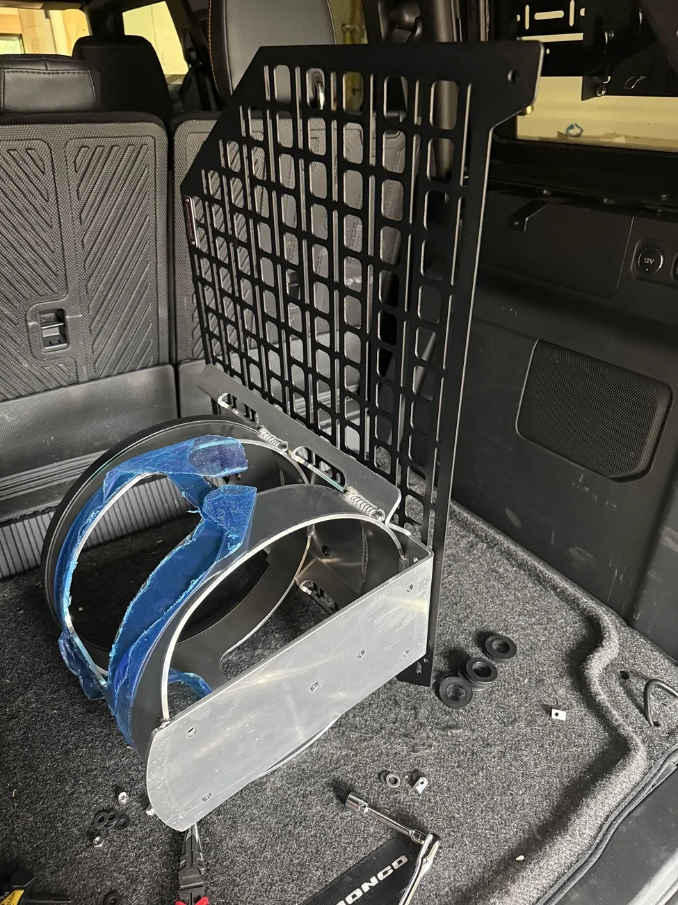 Ford Bronco 30lbs Propane Tank Mount (PICS INSIDE) IMG_6299