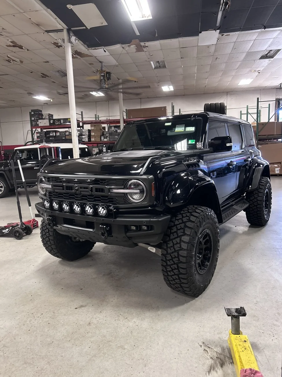 Ford Bronco 2025 Bronco Raptor thumbnail_78035627292__9380AD71-DA4B-4A81-9883-D8D259659837